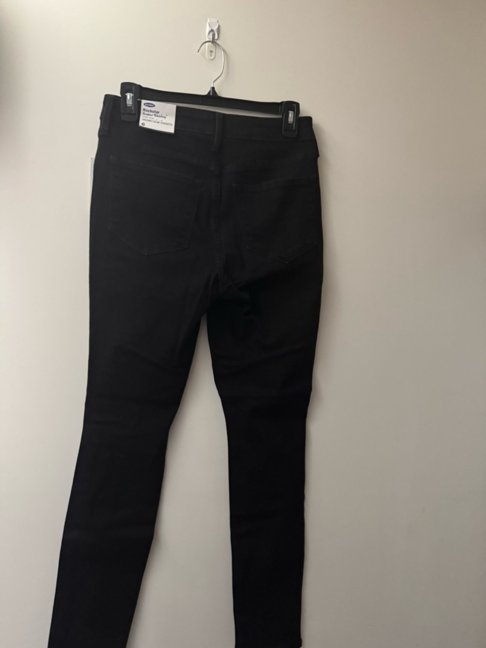 Old Navy Black Rockstar Super Skinny Jeans - Picture 6 of 10